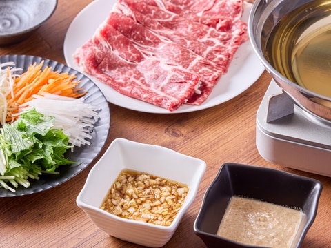 野菜たっぷり牛しゃぶしゃぶ ねぎぽんだれ、ごまだれ